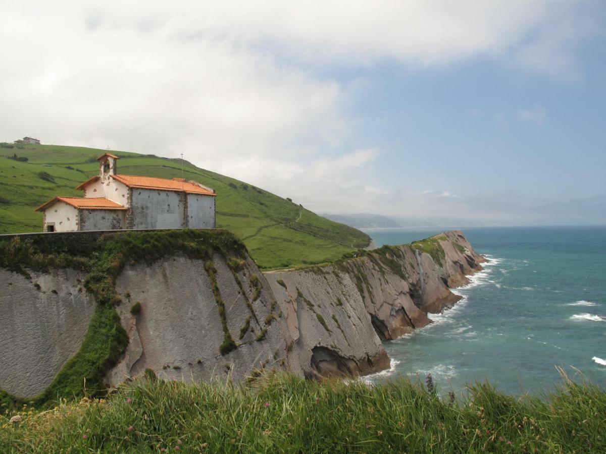 Apartamento Loiola Azpeitia Buitenkant foto